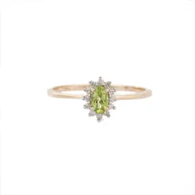 14K Gold Oval Peridot & Diamond Ring