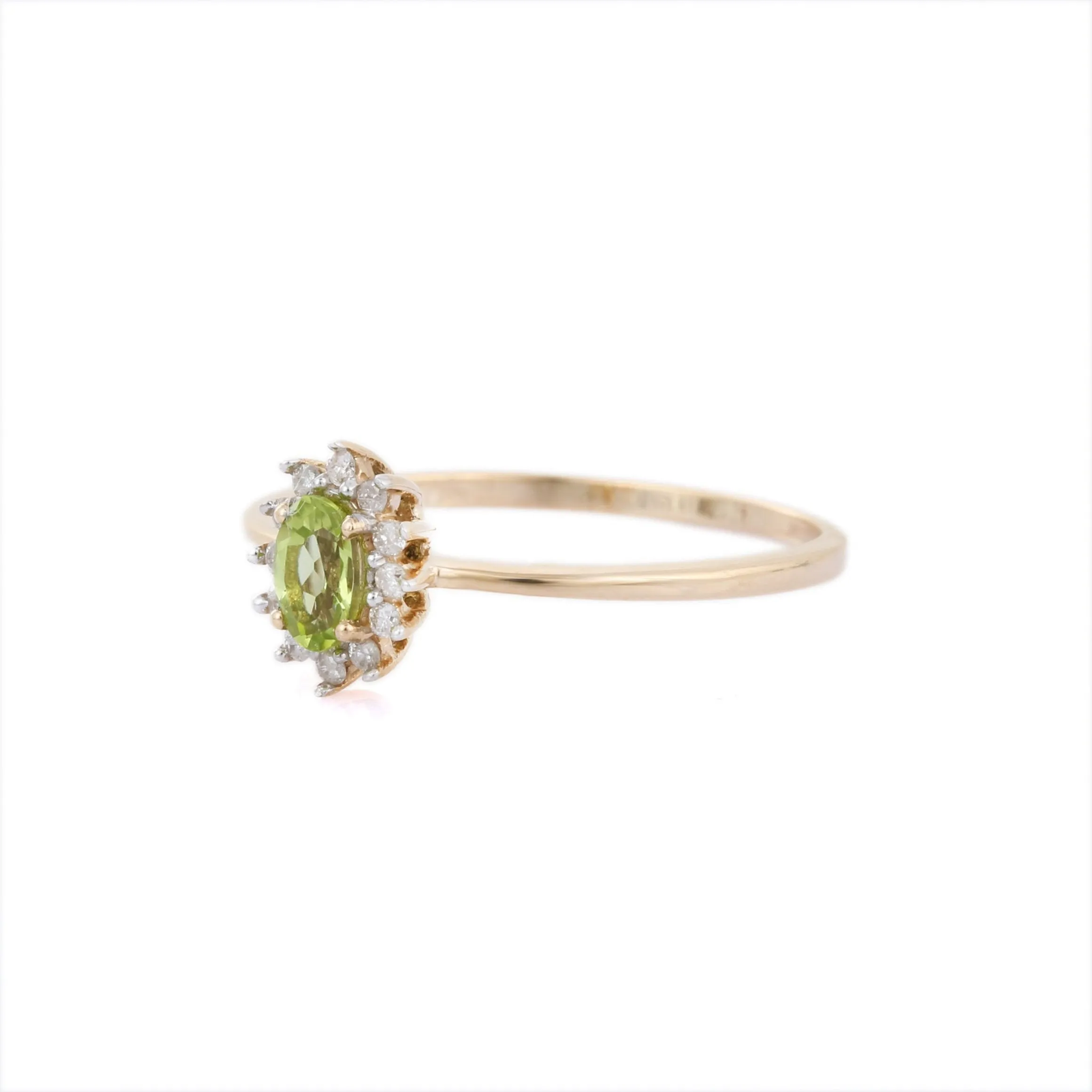 14K Gold Oval Peridot & Diamond Ring