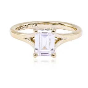 14K YELLOW GOLD SOLITAIRE EMERALD CUT RING - SETTING ONLY