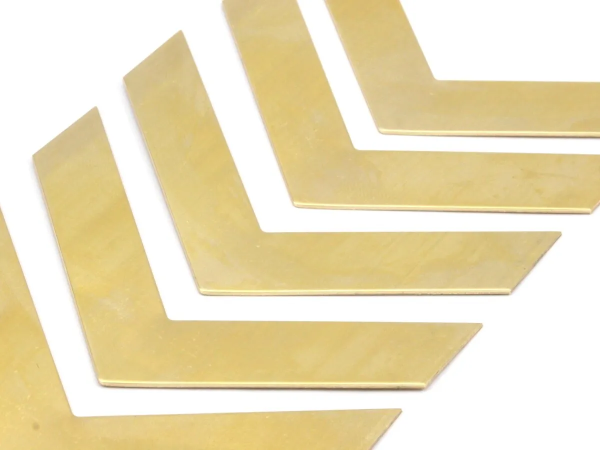 7 Raw Brass Chevrons  (70x15x0.80mm) A09001 N0614