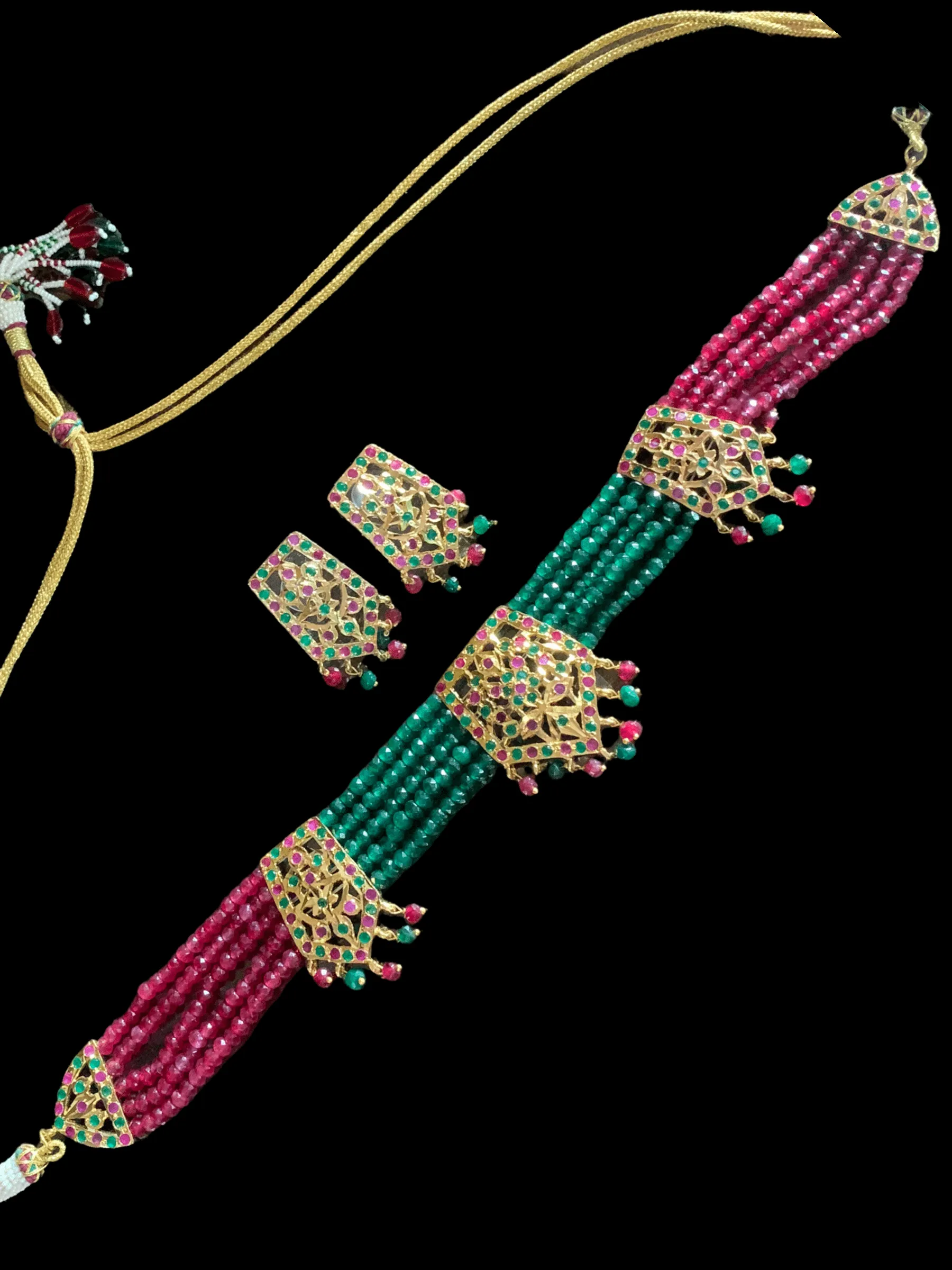 C34 Indu choker in red green  beads ( READY TO SHIP)