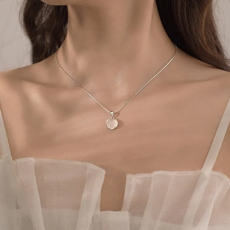 Choker Clavicle Moonstone Pendant Necklace