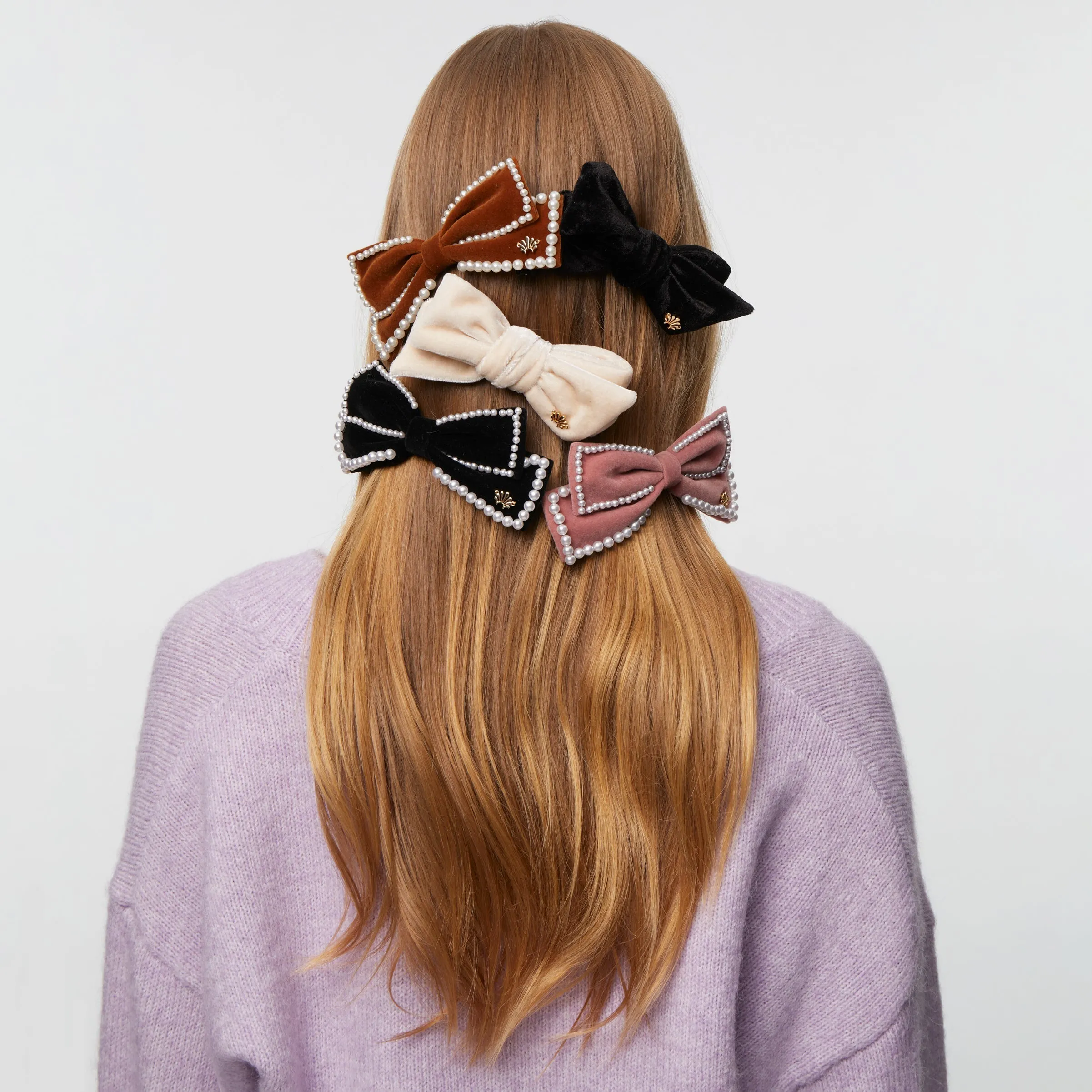 JET VELVET RIBBON BOW-TIE BARRETTE