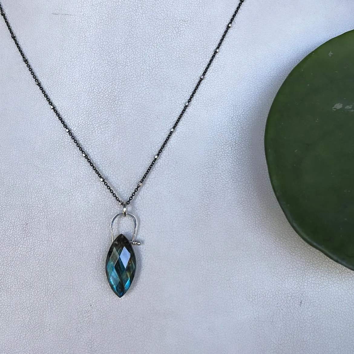 Oxi stirrup marquis labradorite Necklace