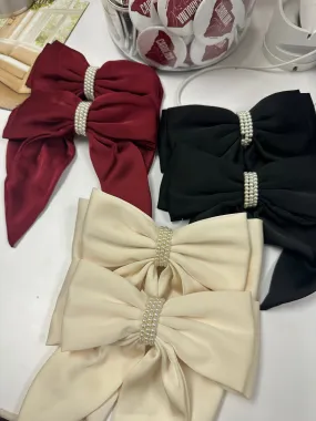 Pearl Bow Clip