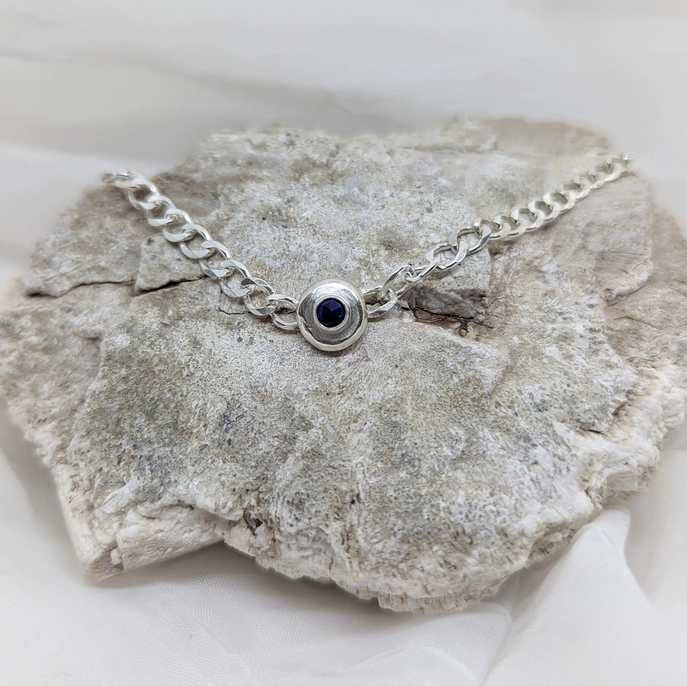 Pebble Eye Choker