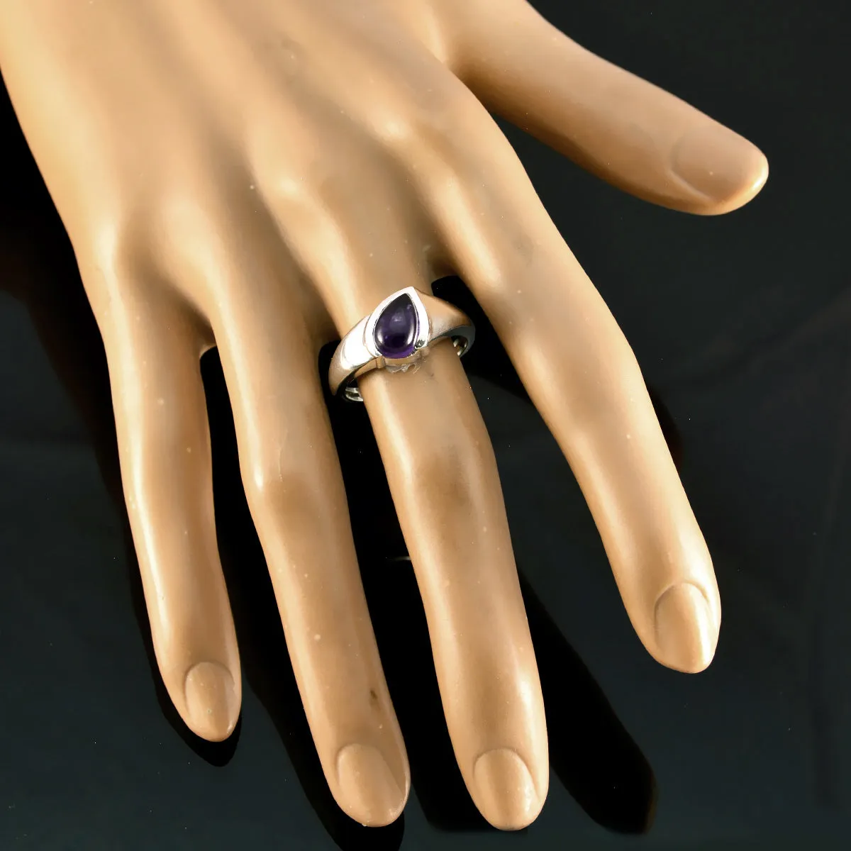 Pulchritudinous Gem Amethyst Sterling Silver Rings Gift Good Friday