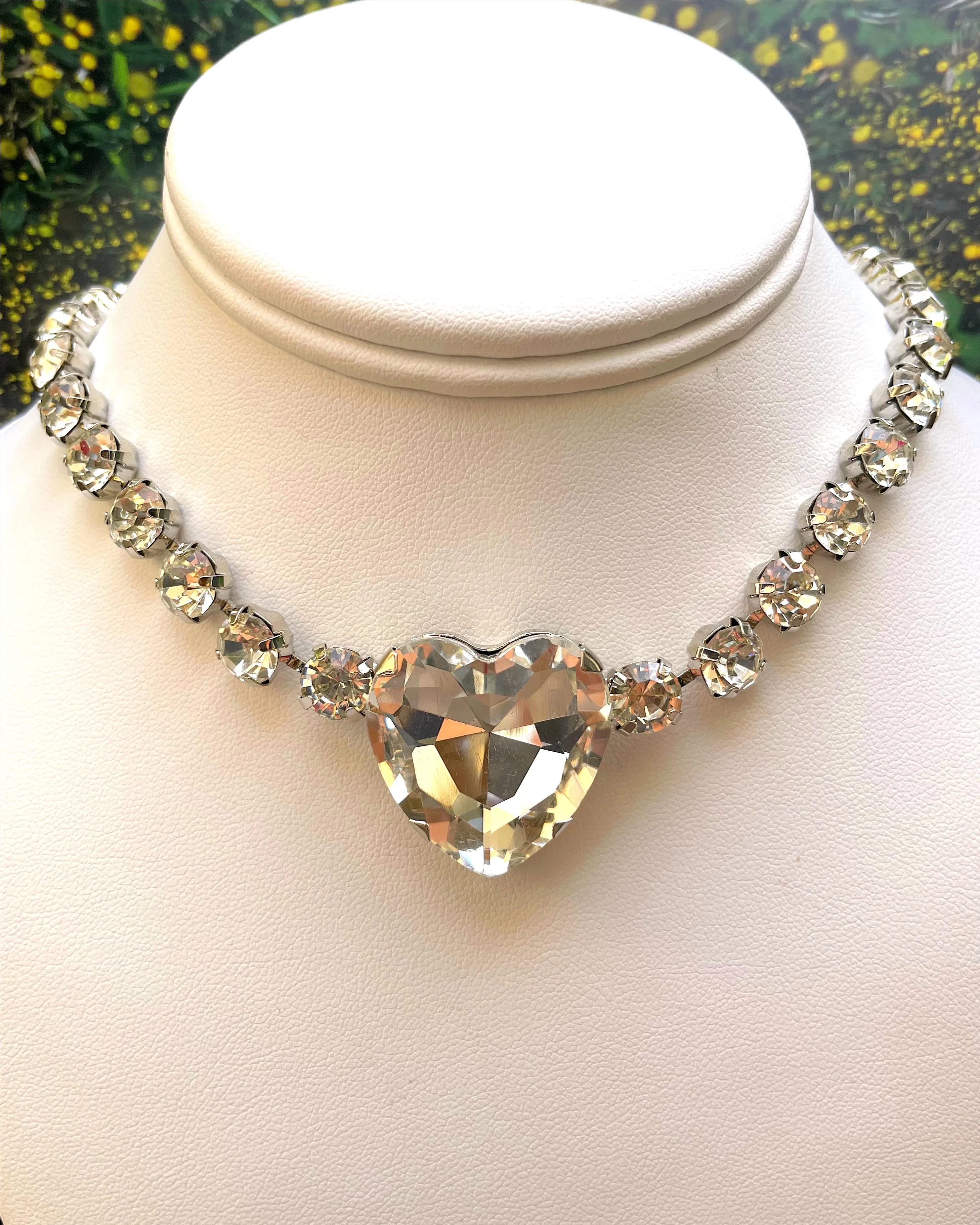 Rhinestones crystals heart statement necklace