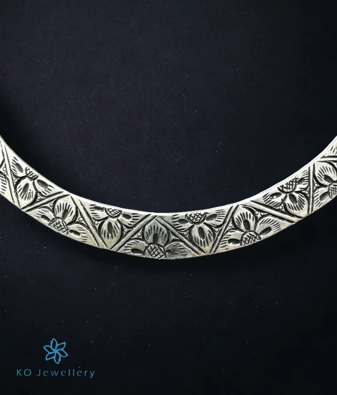 The Avyaan Silver Antique Hasli Necklace