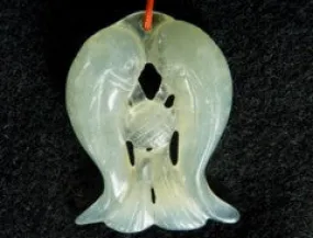 Two Fish Bring Prosperity and Harmony Chinese Jade Pendant P528)